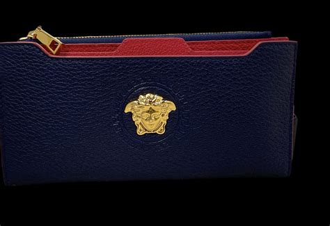 versace portemonnair|Versace card case.